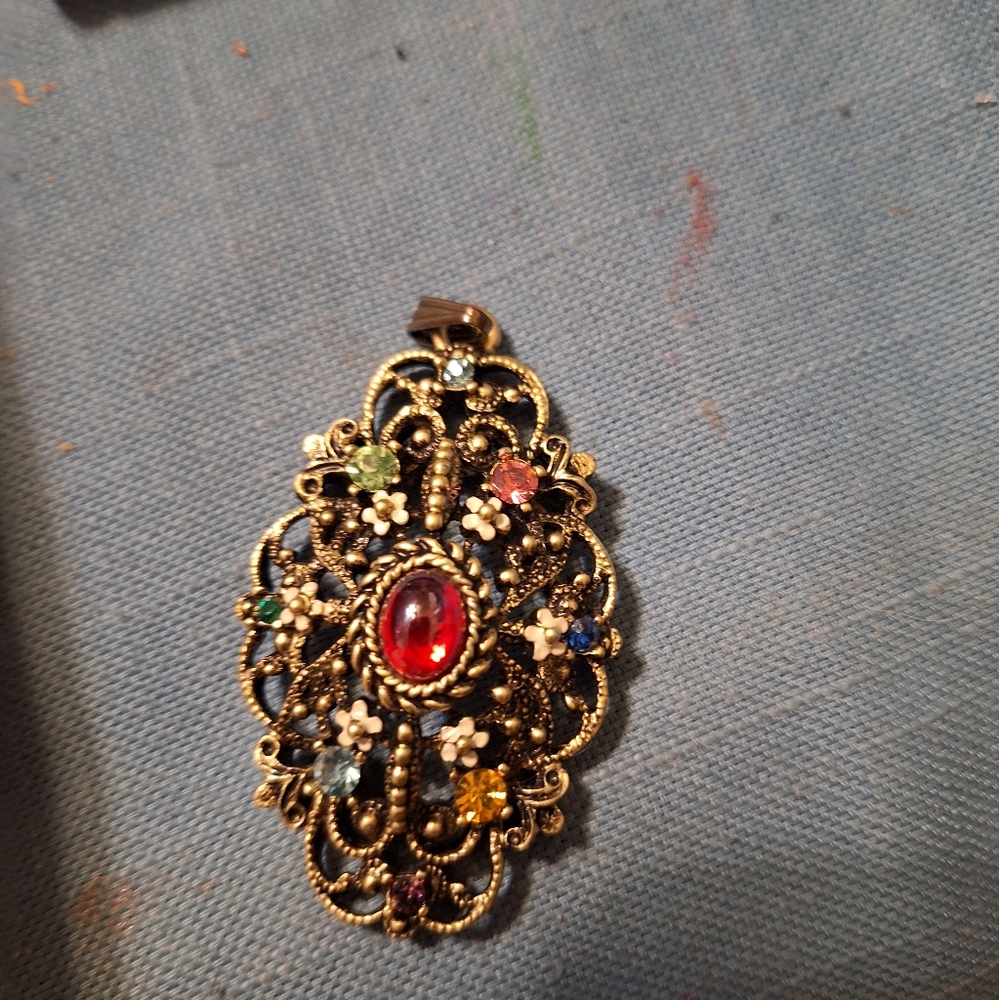 Elegant Multicolor Gemstone Pendant